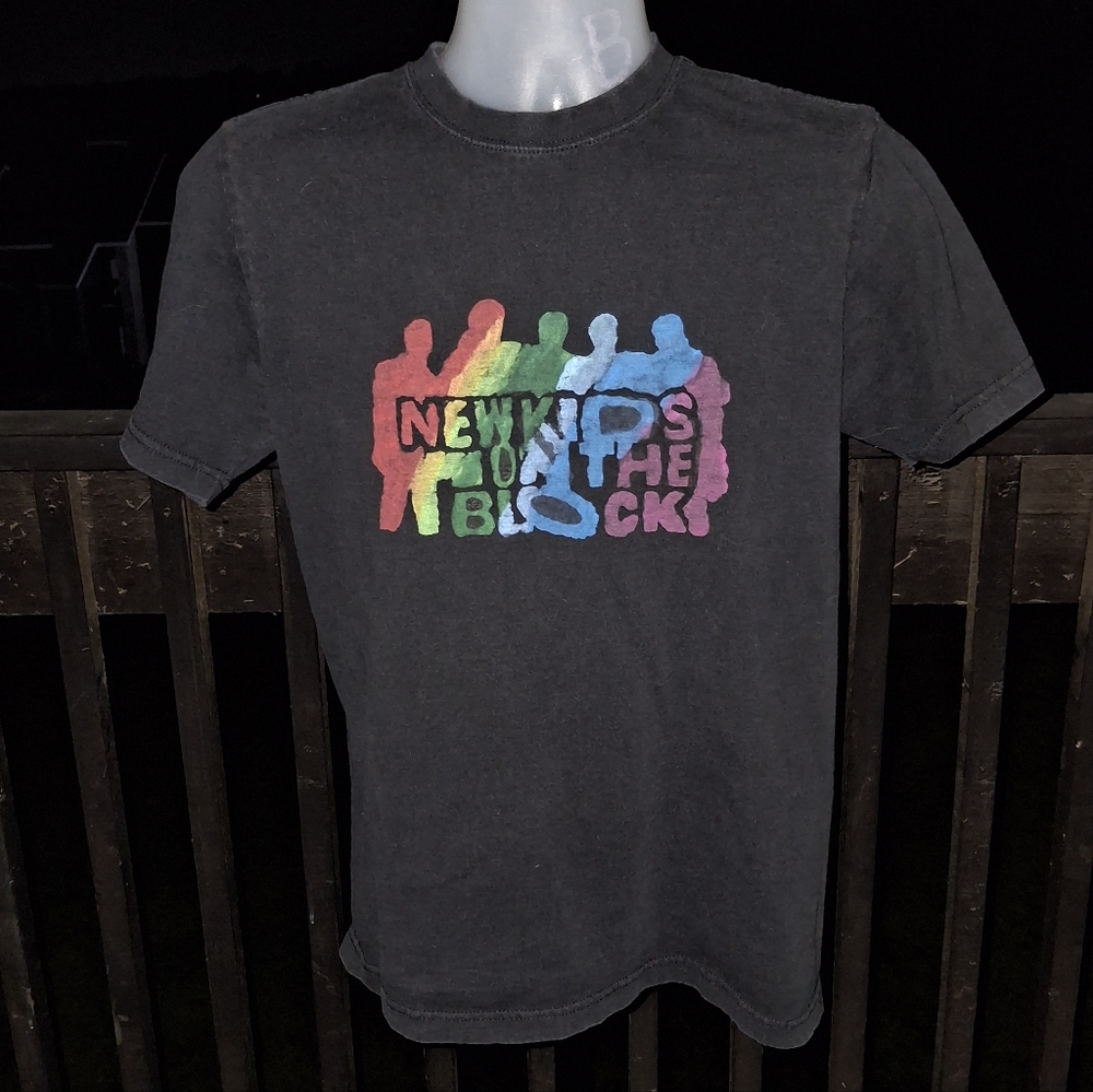 Vintage NEW KIDS ON THE BLOCK Band T Shirt Size Small